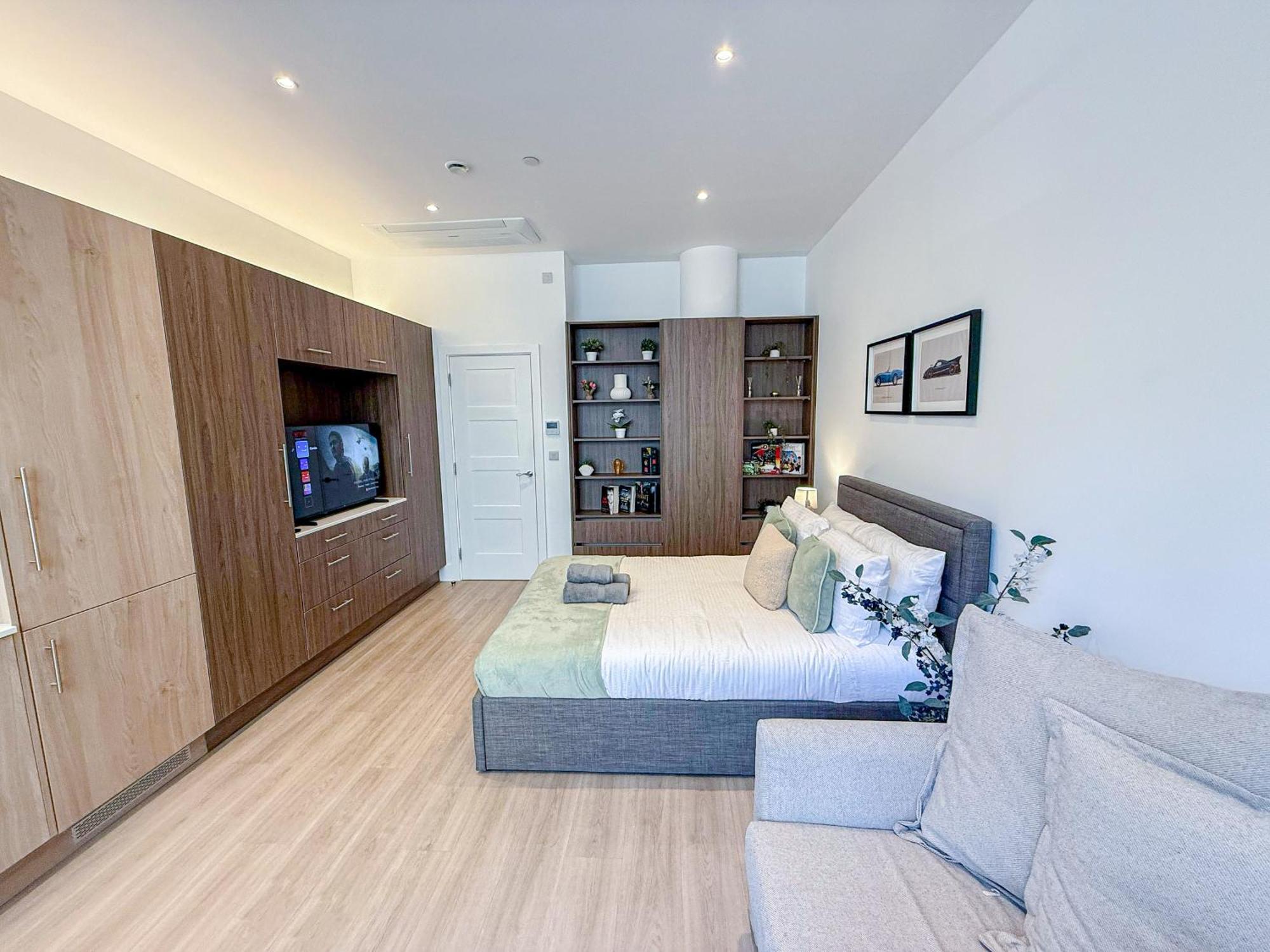 Apartment Modern & 3bedroom Flat With Pvt Balcony Steps From Regent's Park London